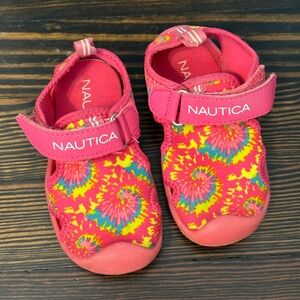 Toddler water shoes - size 6